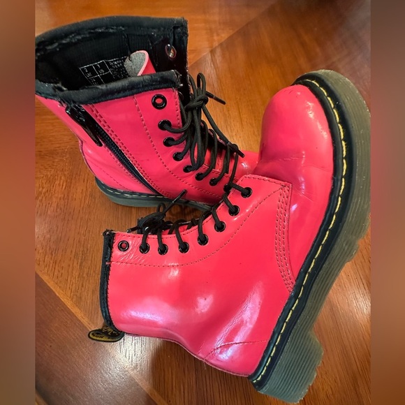Dr. Martens Doc Martens Air Wair Kids Hot Pink Zipper Boot patent lamper size 3 - Picture 8 of 12